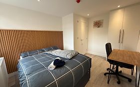 Moorfields Villas